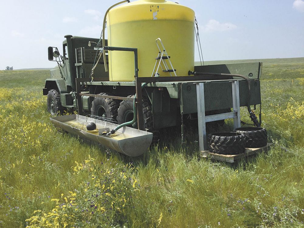 Pride of the Farm® 50 Gallon Open Trough Tank - MJE Livestock Equipment