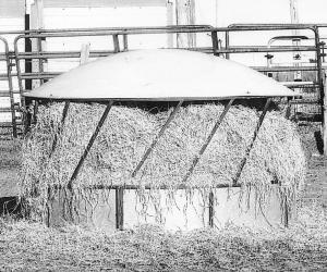 covered round bale feeder plans